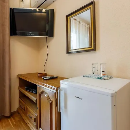 Apartmán And Art *